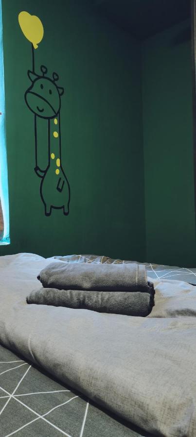 Cozy Forest Themed Homestay 4 Bedroom クアラルンプール エクステリア 写真