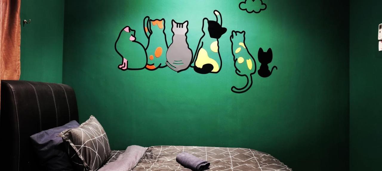 Cozy Forest Themed Homestay 4 Bedroom クアラルンプール エクステリア 写真