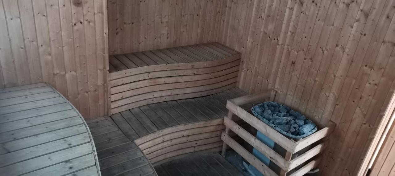 Cozy Forest Themed Homestay 4 Bedroom クアラルンプール エクステリア 写真