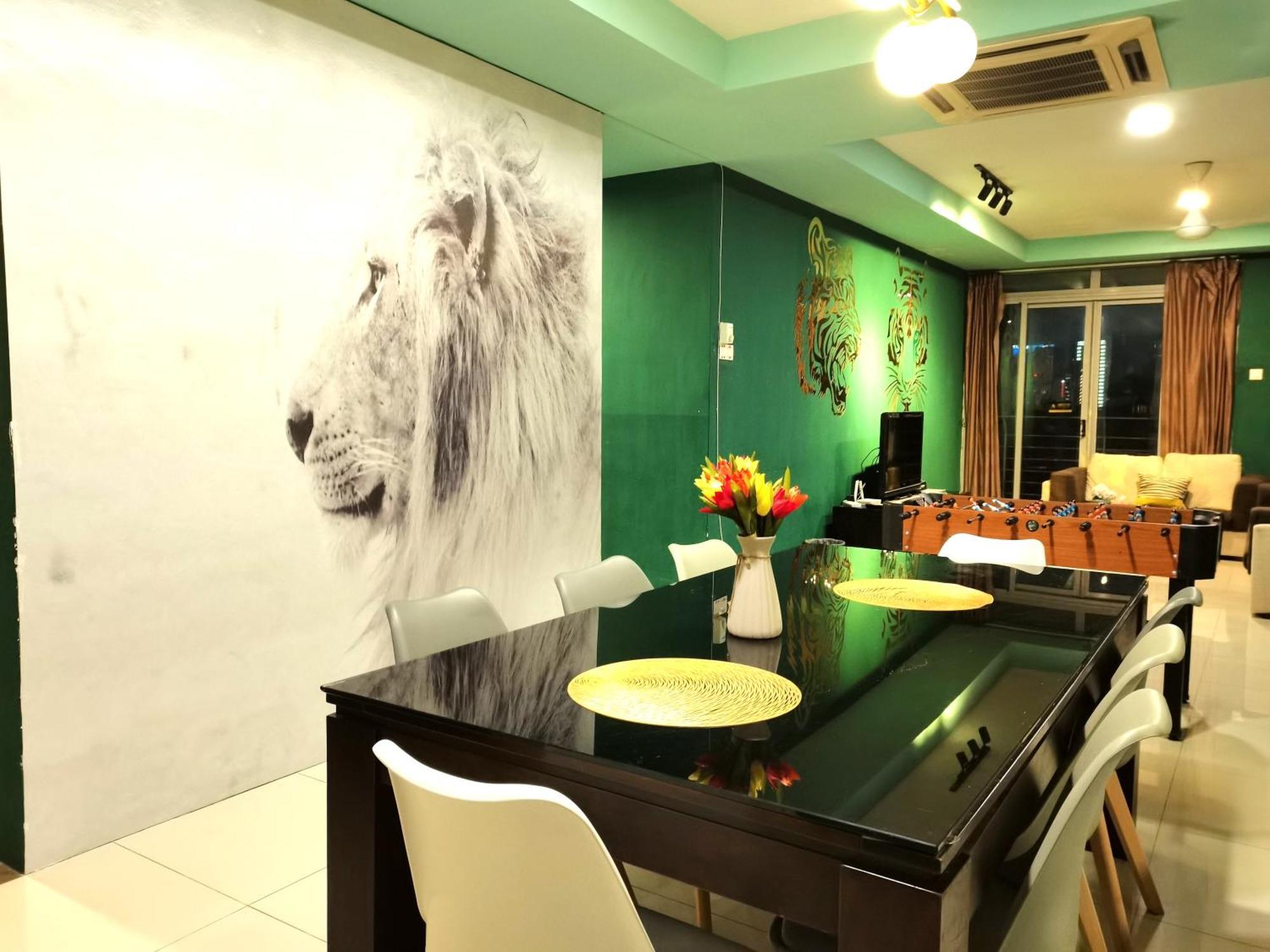 Cozy Forest Themed Homestay 4 Bedroom クアラルンプール エクステリア 写真